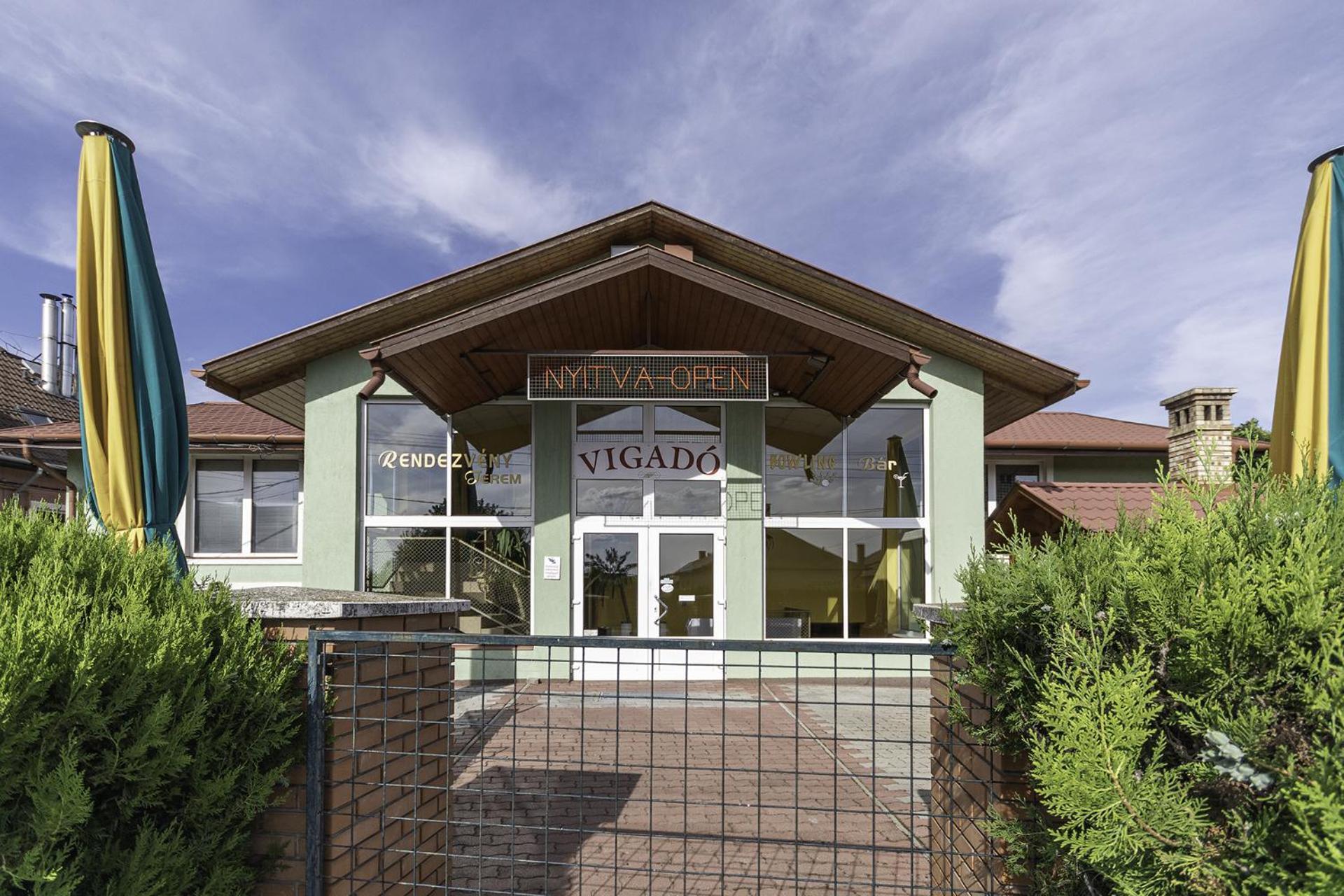 Tiszafüred Hableany Hotel מראה חיצוני תמונה