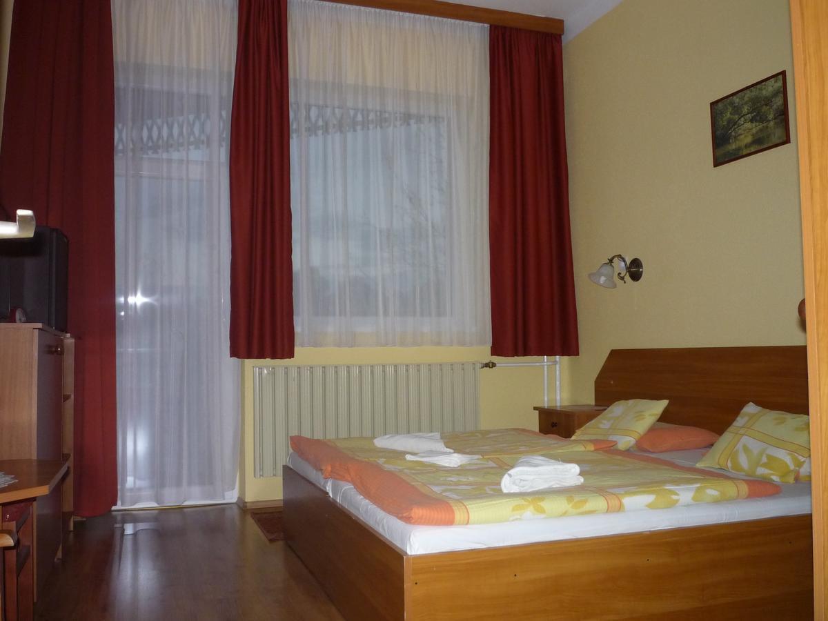 Tiszafüred Hableany Hotel מראה חיצוני תמונה